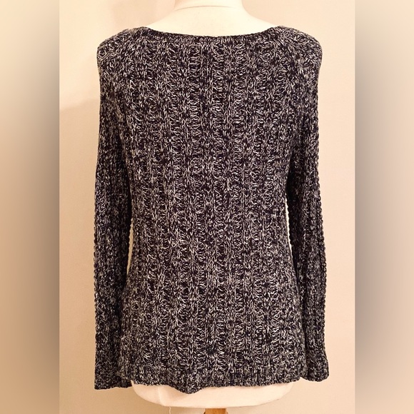 Gap Black White Marled Stitch Long Sleeves Split Hem Knit Casual Sweater Size S - Picture 8 of 11